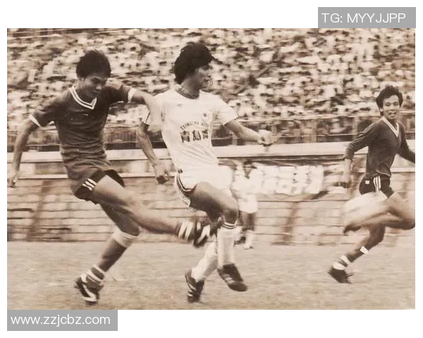 广东足球辉煌记忆盘点十大球星闪耀绿茵传奇故事 广东足球辉煌记忆盘点十大球星闪耀绿茵传奇故事