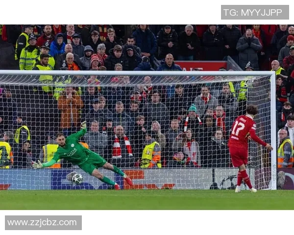 足球明星罚失点球瞬间盘点：那些让人心碎的时刻与背后的故事