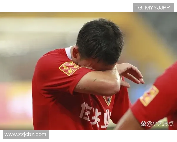 追逐绿茵梦想的足球球星用汗水与坚持书写永不放弃的人生传奇 追逐绿茵梦想的足球球星用汗水与坚持书写永不放弃的人生传奇